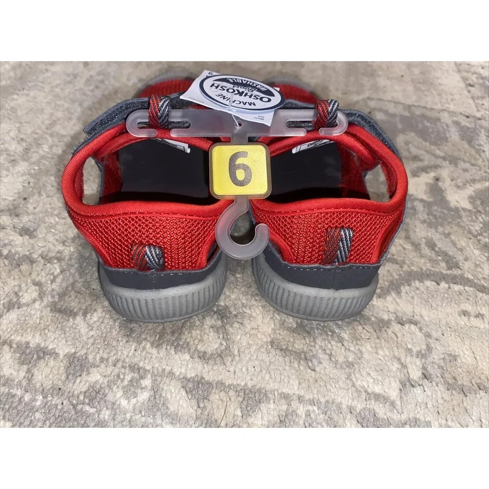 OshKosh B'gosh Toddler Boys Sz 9 Red Gray Bump‎ Toe Sneakers New